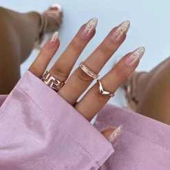 Glisten Here